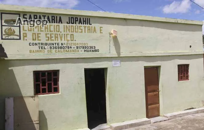 Sapataria Jopahil na província do Huambo