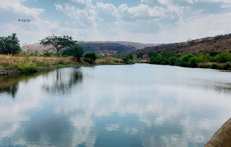 Dique da barragem das Gangelas, na Chibia