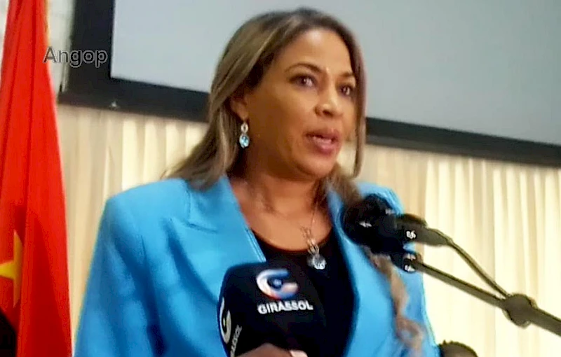 Ministra do Ensino Superior, Ciência, Tecnologia e Inovação, Paula Regina Simões de Oliveira