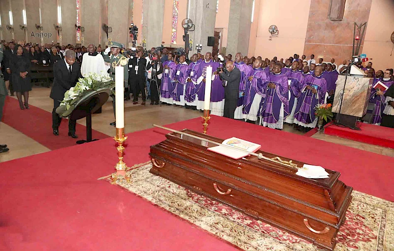 Presidente João Lourenço rende homenagem ao Dom Cardial do Nascimento