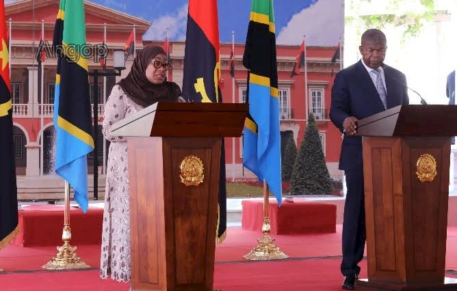 Cerimónia oficial da visita da Presidente da República Unida da Tanzânia, Samia Suluhu Hassan