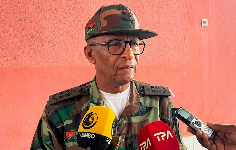 Gen. Altino dos Santos, CEMG/FAA